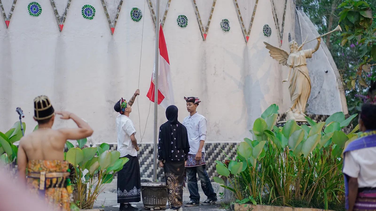 Pengibaran Merah Putih di Bukit Rhema pada 17 Agustus 2026